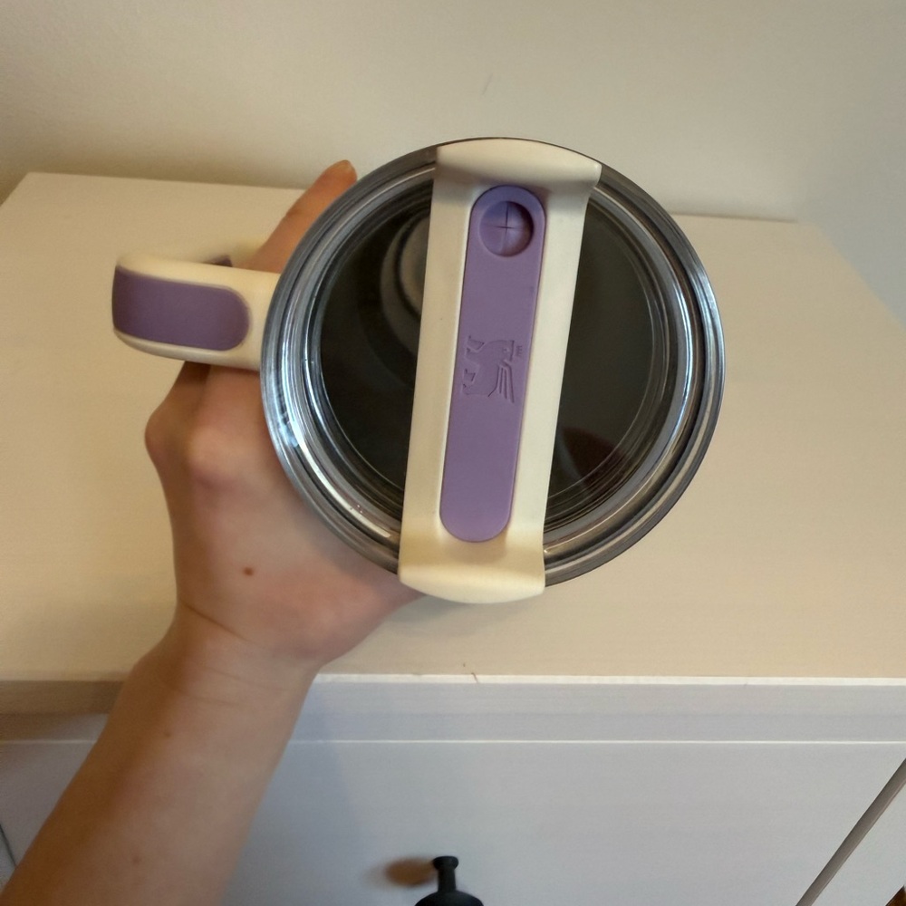 Stanley Speckled White & Purple 40oz - Picture 4 of 5